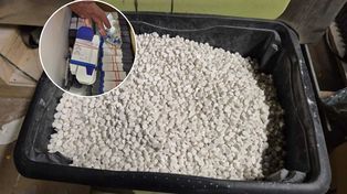 Produkowali nielegalne sterydy i podrabiane leki. 12 osób zatrzymanych