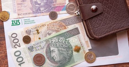 Wyższa emerytura dzięki wnuczkom. Nawet o 11 tys. zł