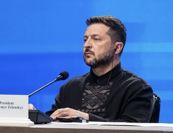 Zełenski: Ukraina gotowa wstrzymać ogień  do poniedziałku