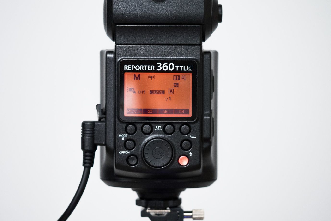 Kup lampę Quadralite Reporter 360 TTL, a softbox dostaniesz  za 1 zł 3
