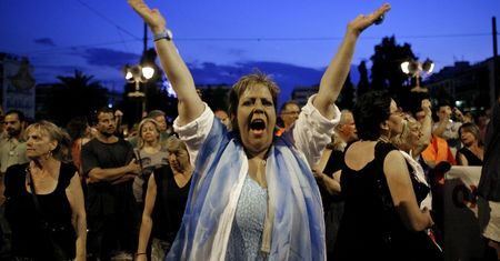 Grecy popierają zwolnienia w sektorze publicznym