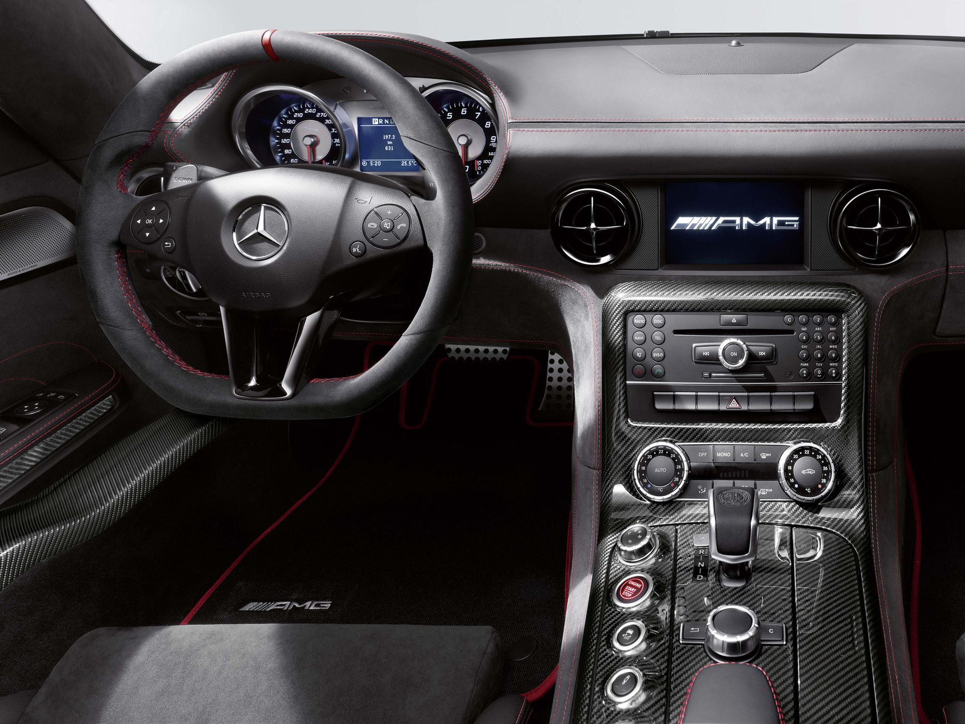 Żegnamy króla: odchodzi Mercedes-Benz SLS AMG 41