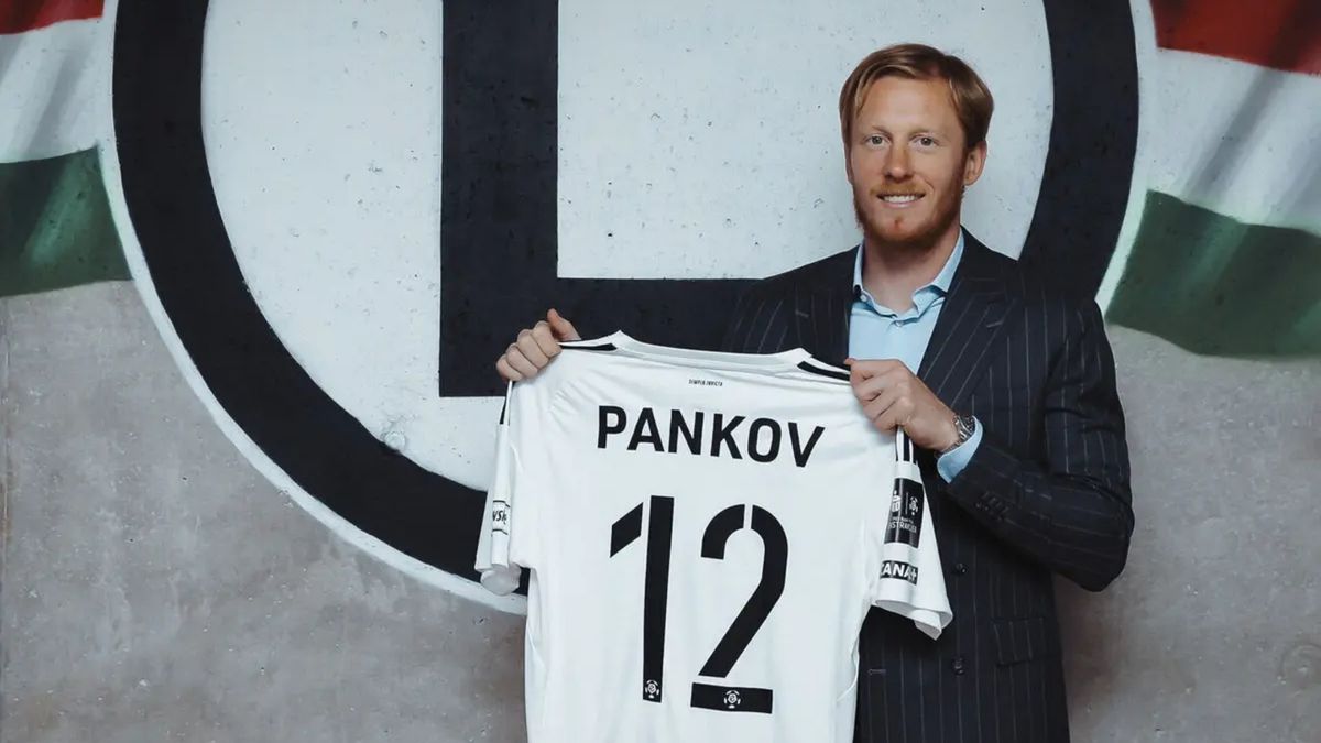 Materiały prasowe / legia.com / Radovan Pankov zagra w Legii z numerem 12 na koszulce