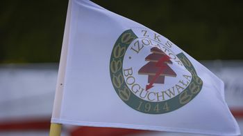 Trzech piłkarzy na dłużej w Izolatorze Boguchwała