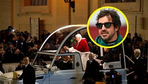 Gwiazda F1 miała poprowadzić papamobile. Watykan powiedział "nie"