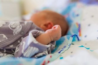 Koronawirus uderzył w europejskie porodówki. Najmniej dzieci od dekad