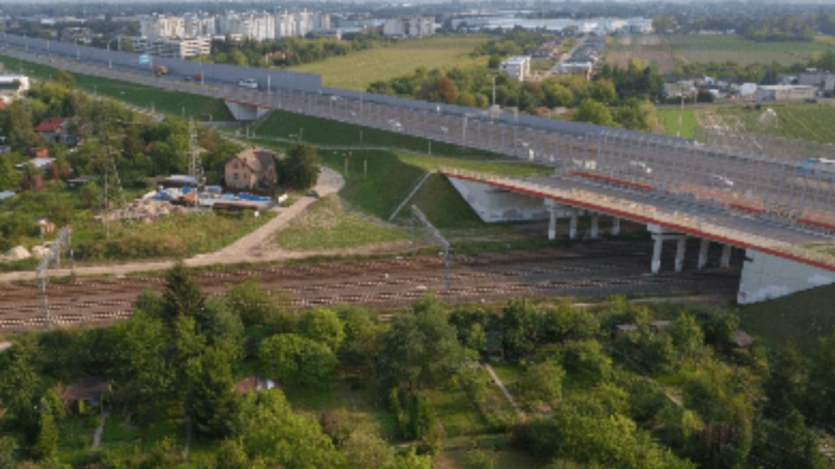 Wiadukt "widmo". Od 11 lat nie przejechał nim żaden samochód