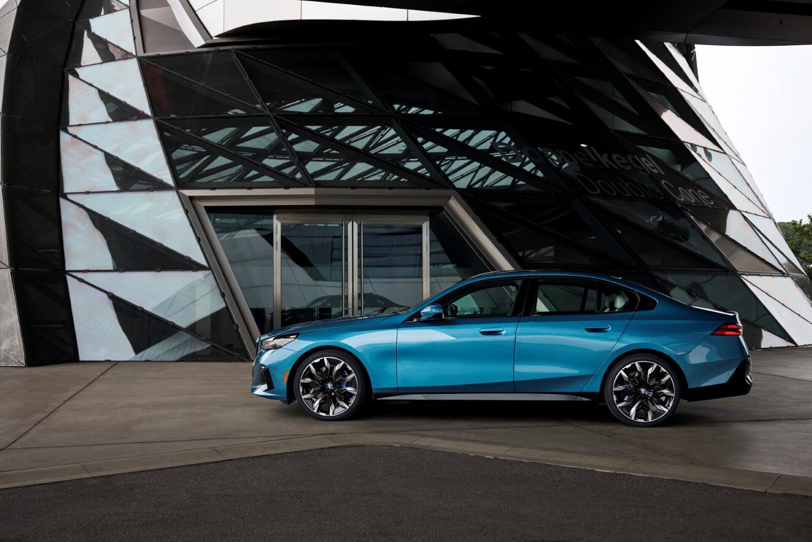 BMW Serii 5 Legacy Edition
