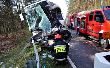 Wielu rannych w wypadku autokaru. Wśród nich dzieci