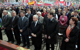 "Nie oddamy wam Telewizji Trwam". Tak bronią stacji ojca Rydzyka