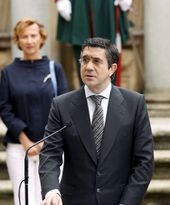 Nowy prezydent Kraju Basków zastąpił przemówienie wierszem Szymborskiej