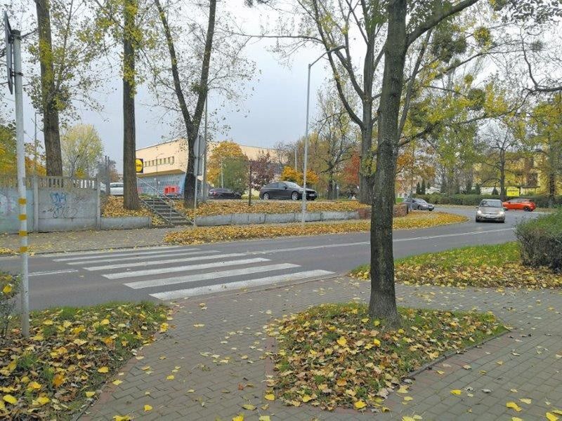 W Siemianowicach Śl. trwa modernizacja ulicznego oświetlenia.