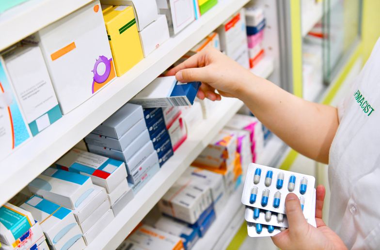 Unia więcej leków sprzedaje niż kupuje. Europa chce uniezależnić się od Chin