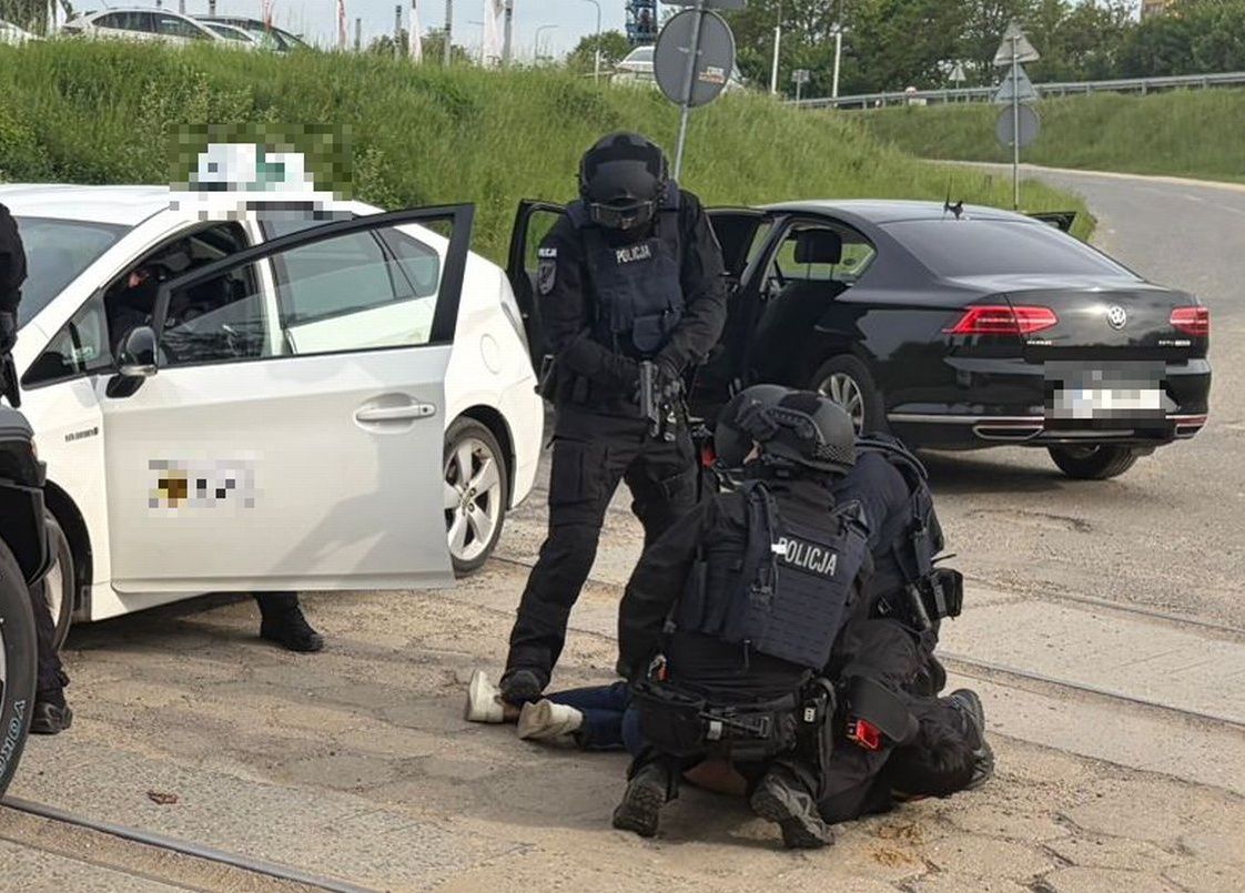 Grozili nożem i wywieźli za miasto. Tragiczny incydent na Dolnym Śląsku
