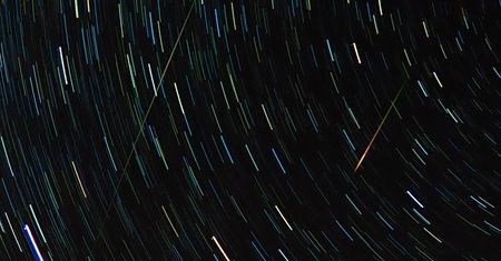 Trzy deszcze meteorów naraz. Teraz pora nie tylko na Perseidy.