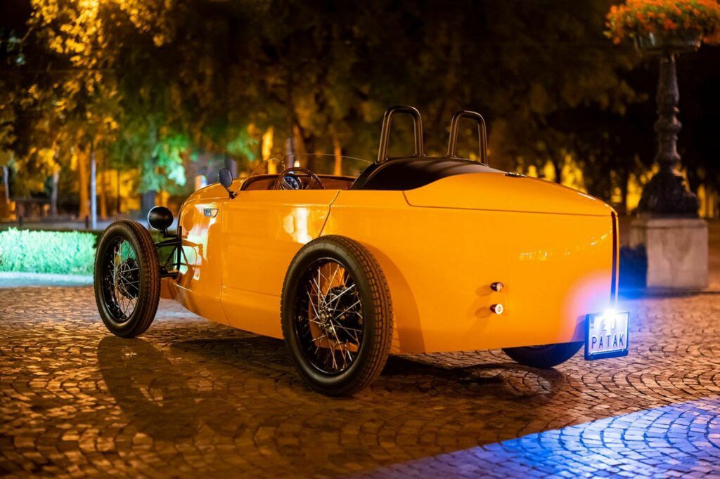 Patak Roadster