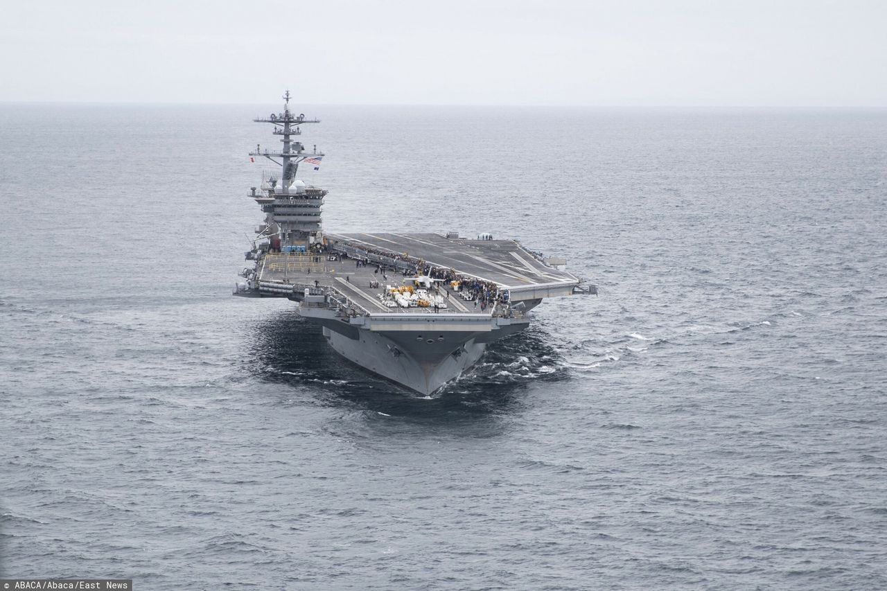 Aircraft carrier USS Abraham Lincoln