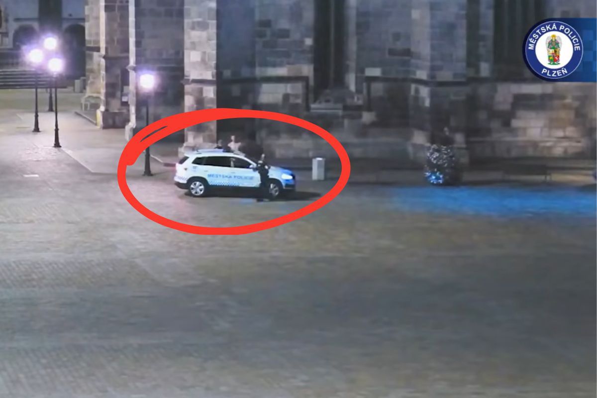 Nagi mężczyzna biegał po Pilznie