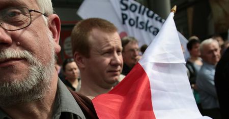 Manifestacja w obronie TV Trwam. Kancelaria premiera przeżywa oblężenie
