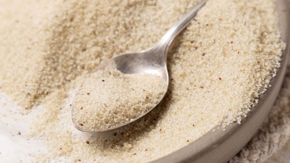 Ziarna fonio są jednymi z najmniejszych wśród zbóż.