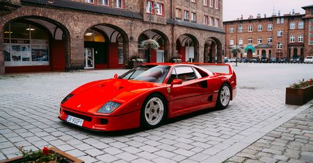 Gra o miliony. O wartości tego Ferrari F40 zdecydował dokument wydany w Polsce