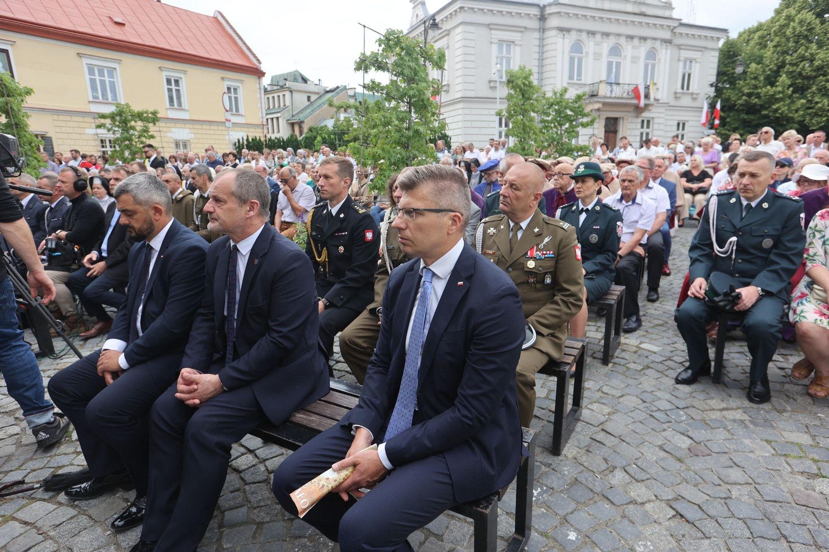 Tłumy wiernych na głównej procesji Bożego Ciała w Rzeszowie
