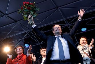 Wybory we Francji. Hollande wygrał pierwszą turę