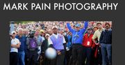 Co za celność - Tiger Woods trafia prosto w fotografa