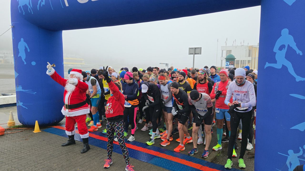 Biegowe pożegnanie roku nad Maltą. Setki zawodników na starcie Biegu Sylwestrowego w Poznaniu