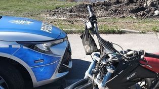 Kartuzy: Pijany motocyklista uciekał przed policją. Po pościgu próbował zwiać pieszo