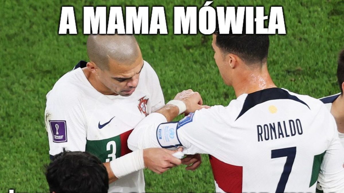 Cele mai bune 10 meme-uri pe tema pozei cu Cristiano Ronaldo și