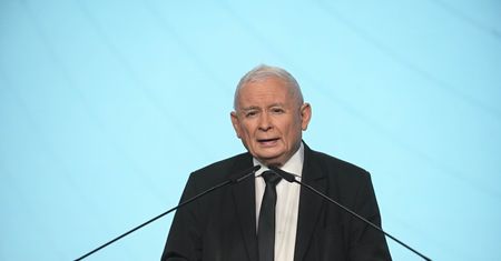 Przez remont za ścianą prezes zmienił adres. Mieszka u bliskiej osoby