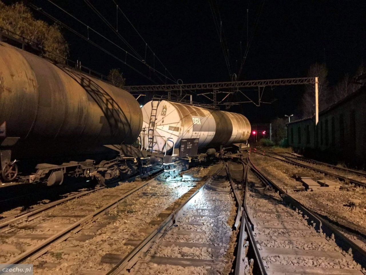 Śląsk. Wykolejenie wagonów w Czechowicach-Dziedzicach. Utrudnienia dla pasażerów