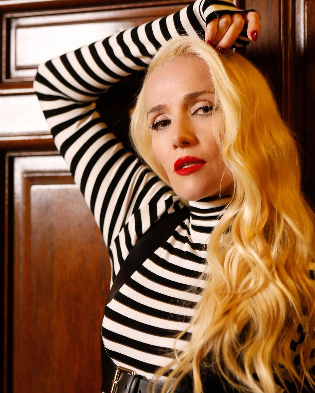 Natalia Oreiro w blond włosach
