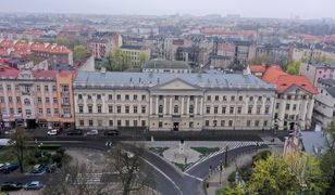 Nosił koszulkę "J…PiS". Sąd zdecydował