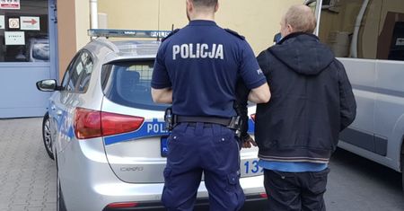 Chciał wstąpić do Klubu Wiewiórka. Grasował w warszawskich sklepach AGD