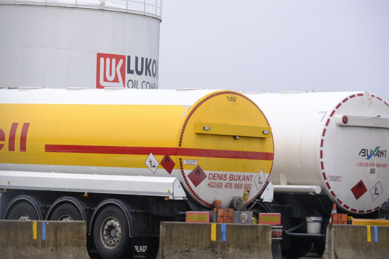 Sankcje przeciwko Lukoil opóźnione. USA ustanawia nową datę