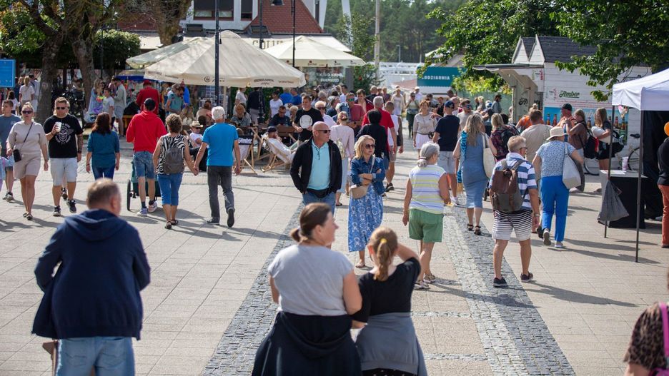 W sobotę Ustka przyciągnęła do siebie turystów.