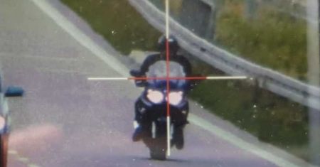 O 91 km/h za szybko. Motocyklista przesadził w zabudowanym