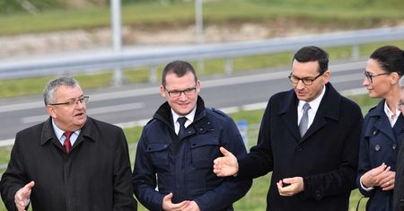 Koronawirus w Polsce. Minister przeprasza za błędne decyzje rządu