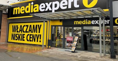 Okazja w Media Expert. Telefon aż o 500 zł taniej