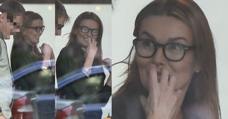 Hania Lis pozuje do zdjęć w restauracji