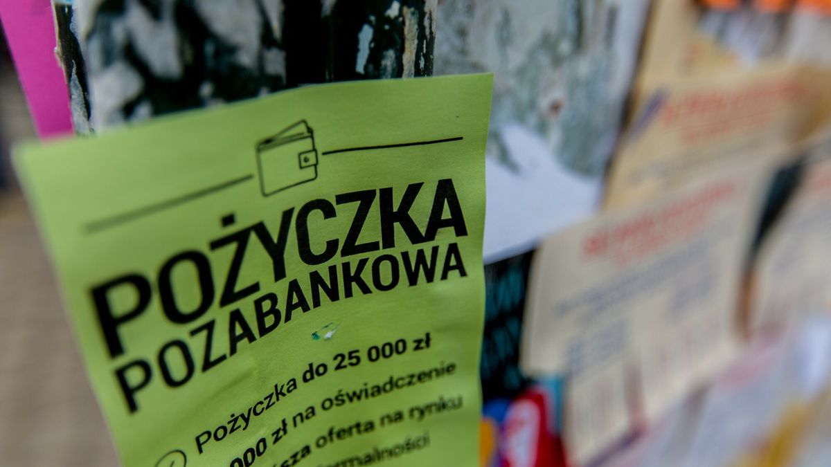 East News archiwum5
fot. Piotr Hukalo/East News  Gdansk 12 03 2018 n/z reklamy pozyczek na dowod Chwilowek
Piotr Hukalo