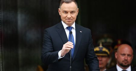 Duda rozdał ordery. Nazwiska 8 osób utajniono