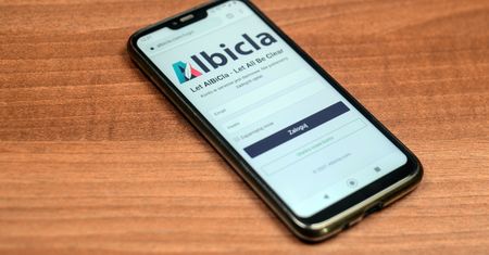 Albicla: kolejna wpadka. Można było podejrzeć bazę danych portalu