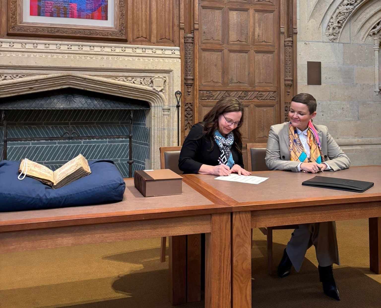 Zabytkowy cysterski rękopis z XII wieku wraca do Polski