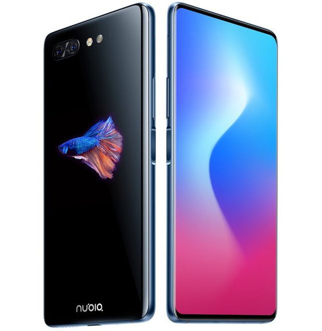 Nubia X ma jeden ekran z przodu, a drugi z tyłu