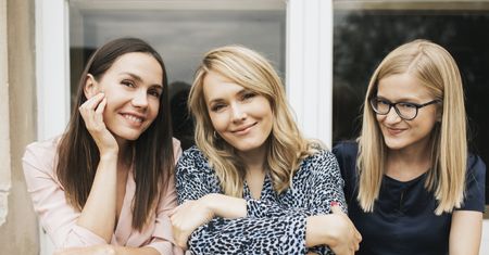 #KobiecaLinia Olga Bołądź, Magda Lamparska i Jowita Radzińska dają siłę kobietom, ucząc pisania scenariuszy