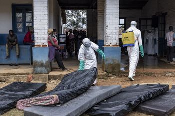 Ebola atakuje w Ugandzie. Potwierdzono kolejne zakażenia