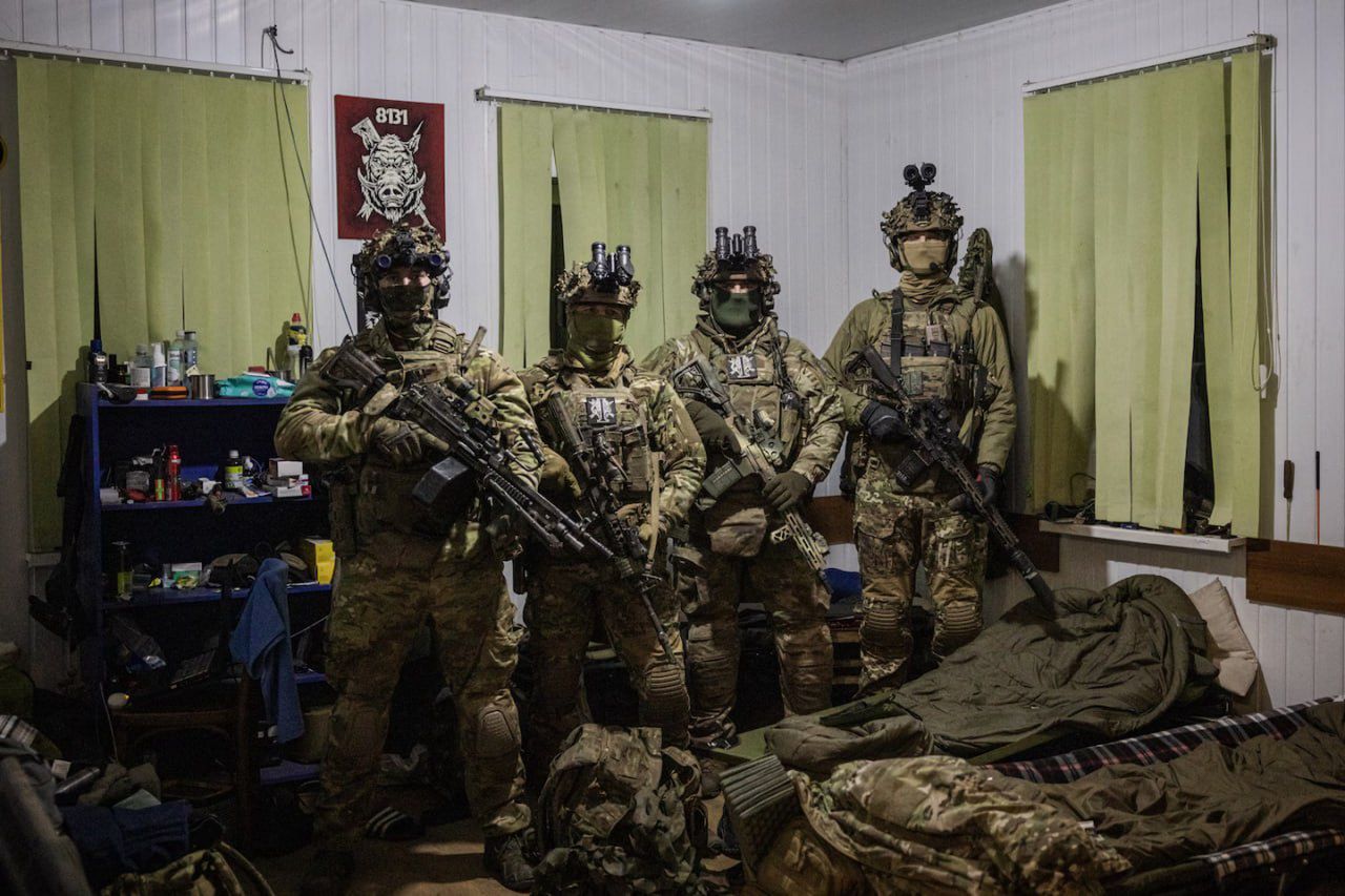 Ukrainian special forces captured some Koreans in Russia.